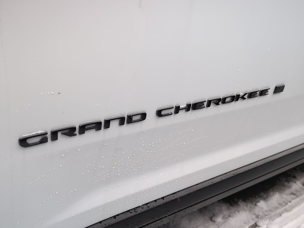 Thumbnail: 2025 Jeep Grand Cherokee L - 22