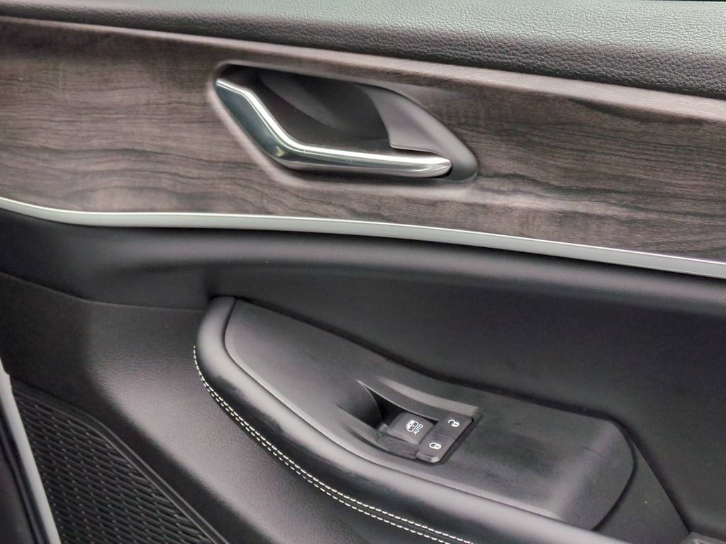 Thumbnail: 2025 Jeep Grand Cherokee L - 36