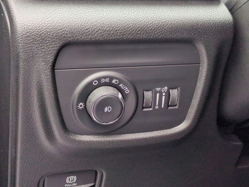 Thumbnail: 2025 Jeep Grand Cherokee L - 37