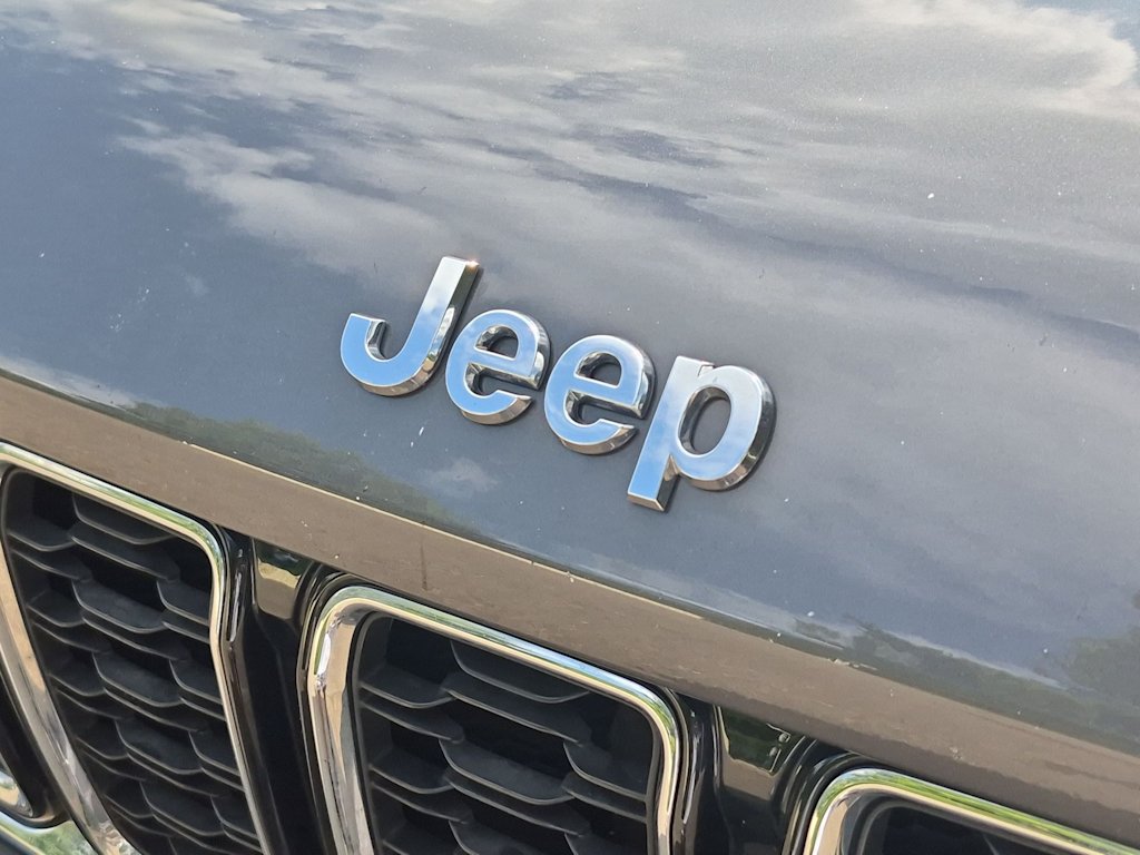 Thumbnail: 2023 Jeep Grand Cherokee L - 7