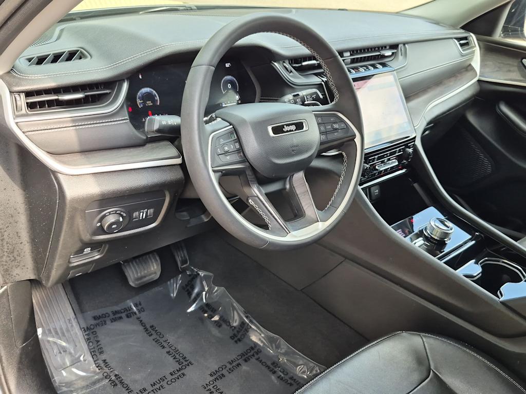 Thumbnail: 2023 Jeep Grand Cherokee L - 2