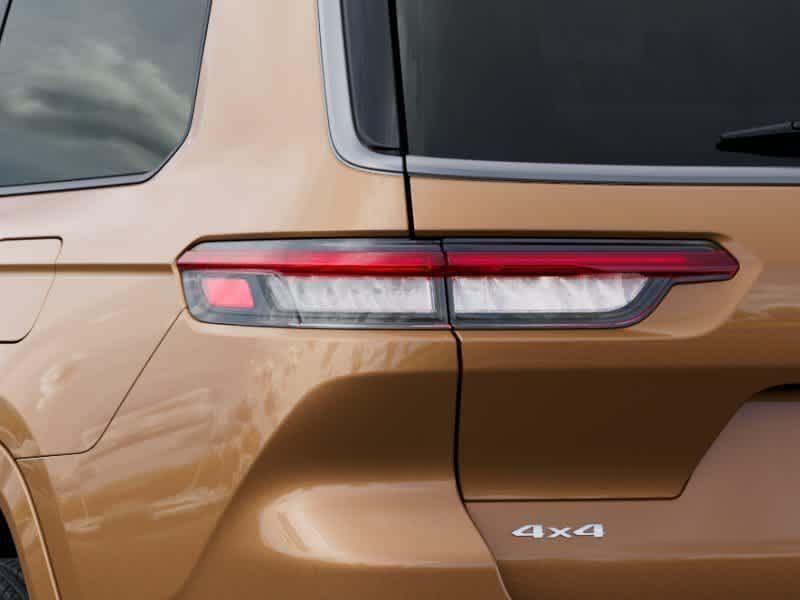 Thumbnail: 2026 Jeep Grand Cherokee L - 18