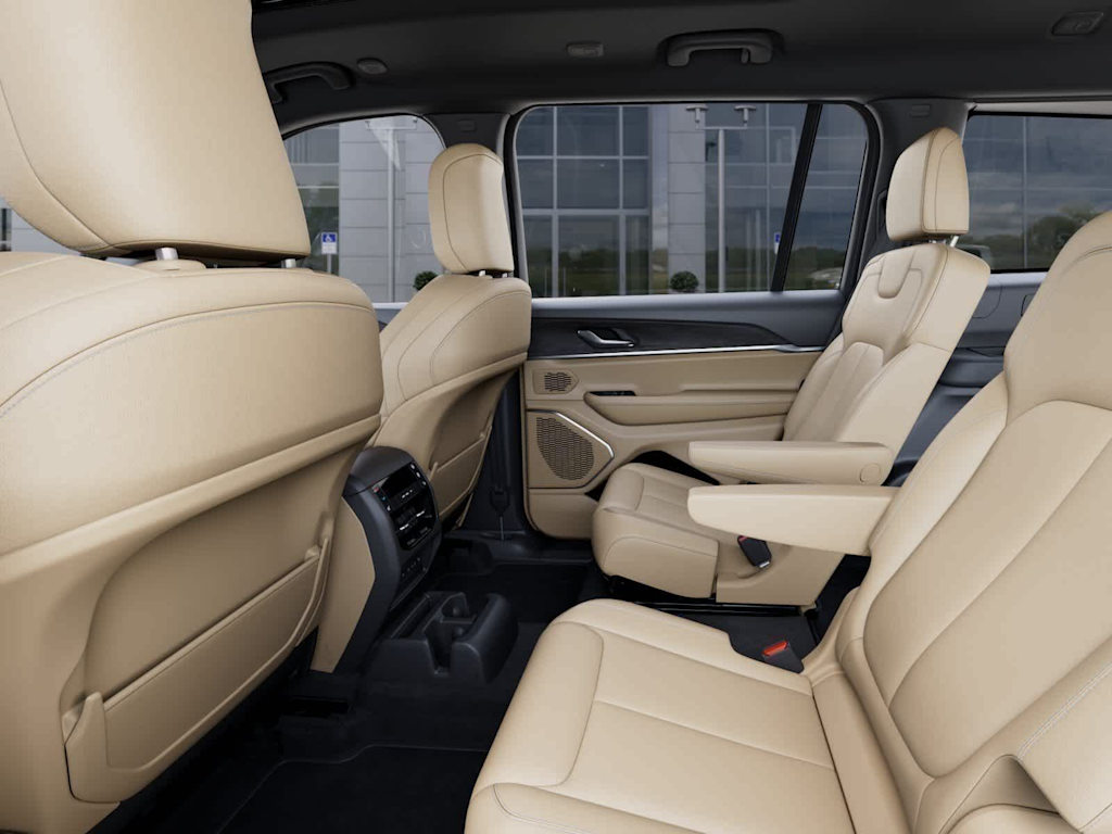 Thumbnail: 2026 Jeep Grand Cherokee L - 12