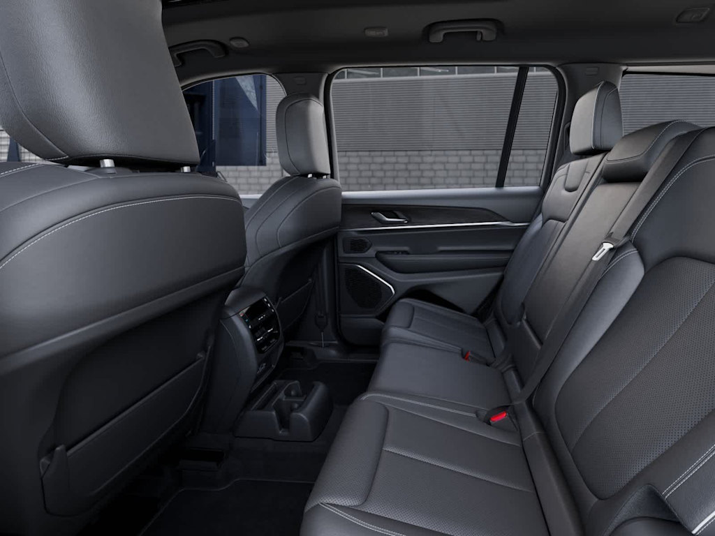 Thumbnail: 2026 Jeep Grand Cherokee L - 11