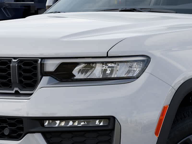 Thumbnail: 2026 Jeep Grand Cherokee L - 17