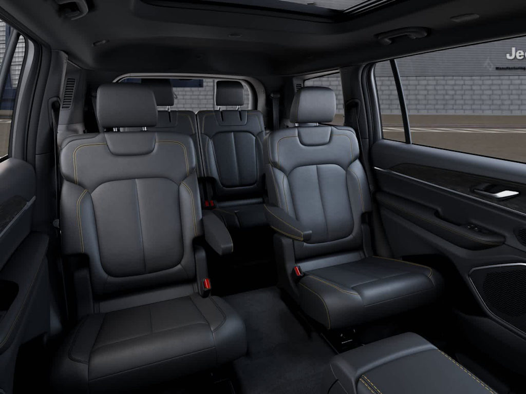Thumbnail: 2026 Jeep Grand Cherokee L - 9