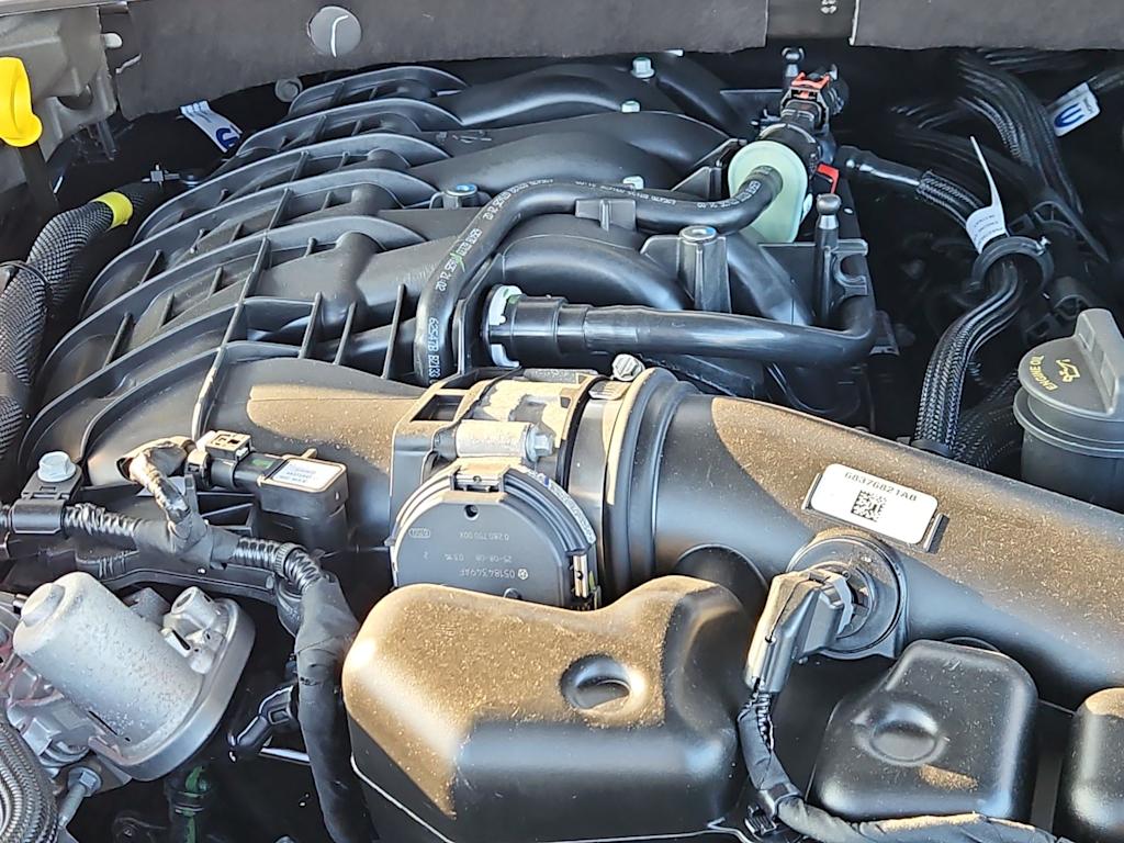 Thumbnail: 2025 Jeep Grand Cherokee L - 9