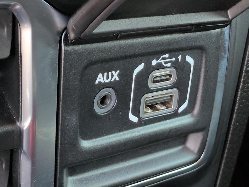 Thumbnail: 2025 Jeep Wrangler - 34