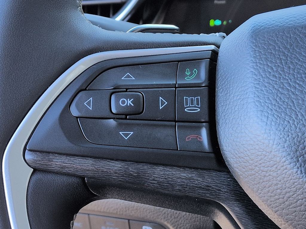 Thumbnail: 2022 Jeep Grand Cherokee - 31