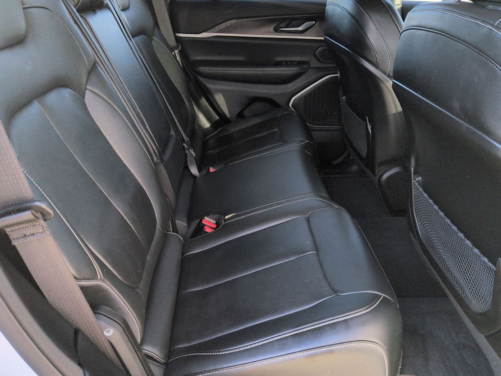 Thumbnail: 2022 Jeep Grand Cherokee - 29