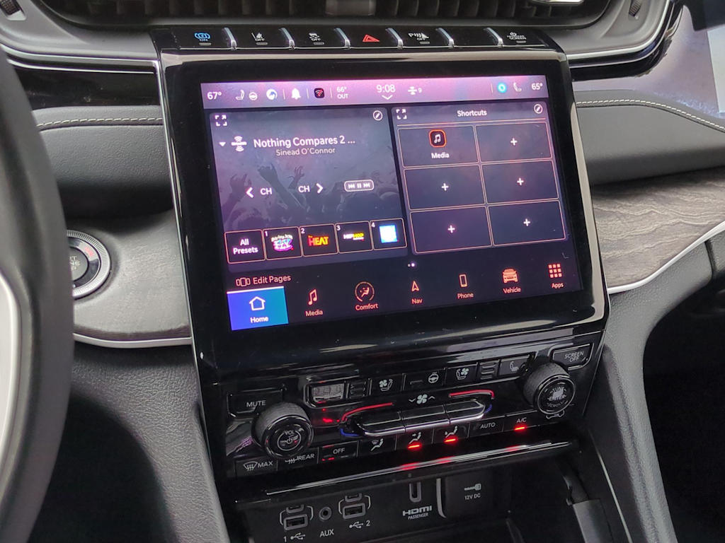 Thumbnail: 2023 Jeep Grand Cherokee - 13