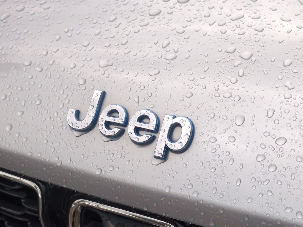 Thumbnail: 2023 Jeep Grand Cherokee - 6