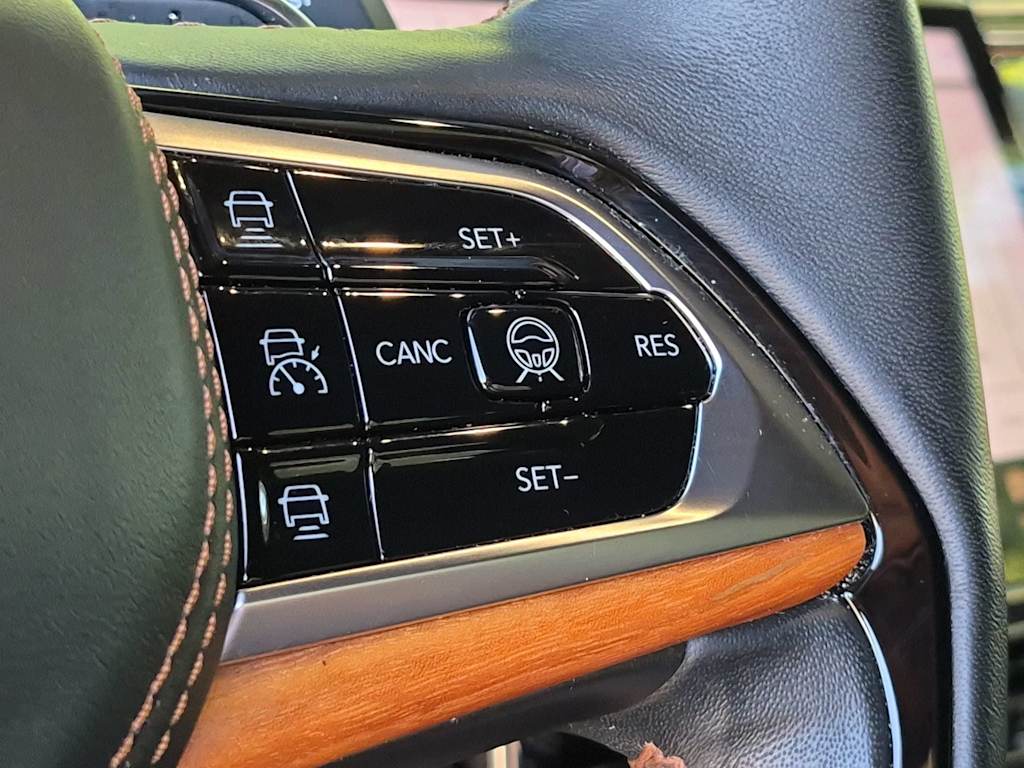Thumbnail: 2024 Jeep Grand Cherokee - 32