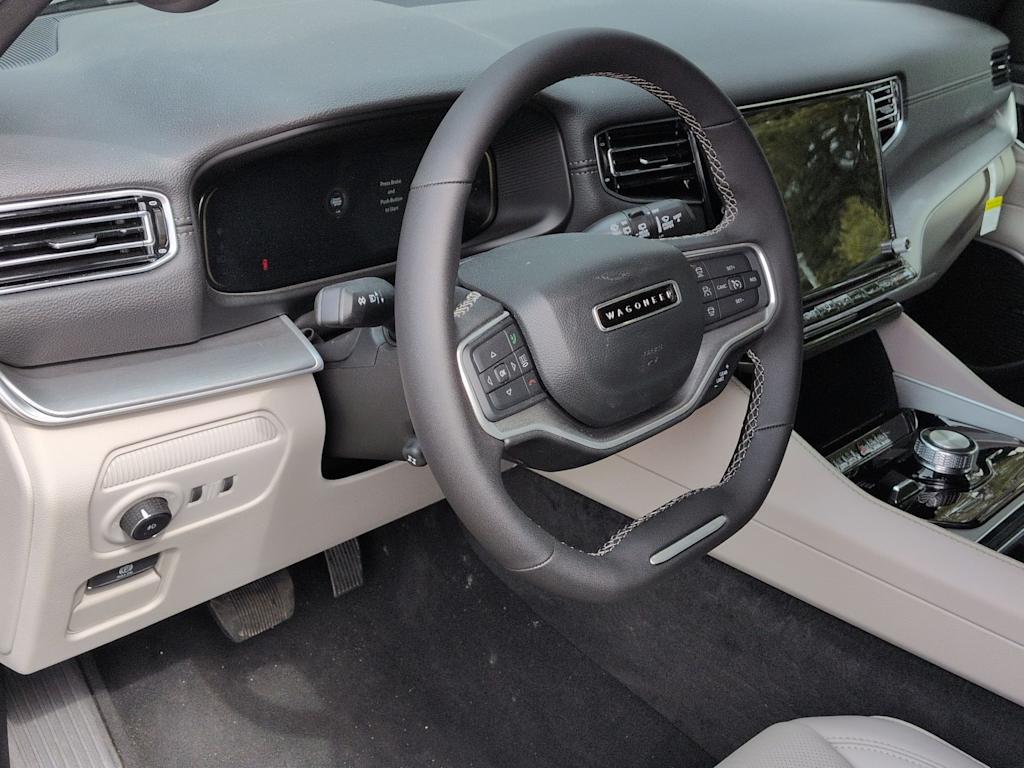 Thumbnail: 2025 Jeep Wagoneer - 2