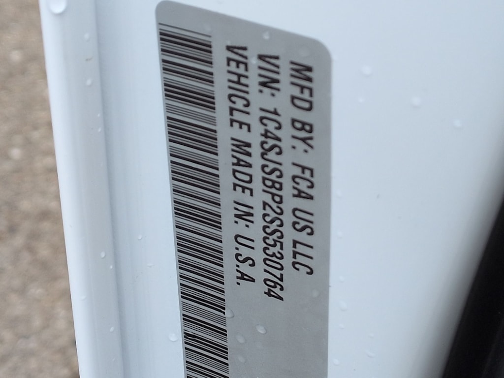 Thumbnail: 2025 Jeep Wagoneer - 17