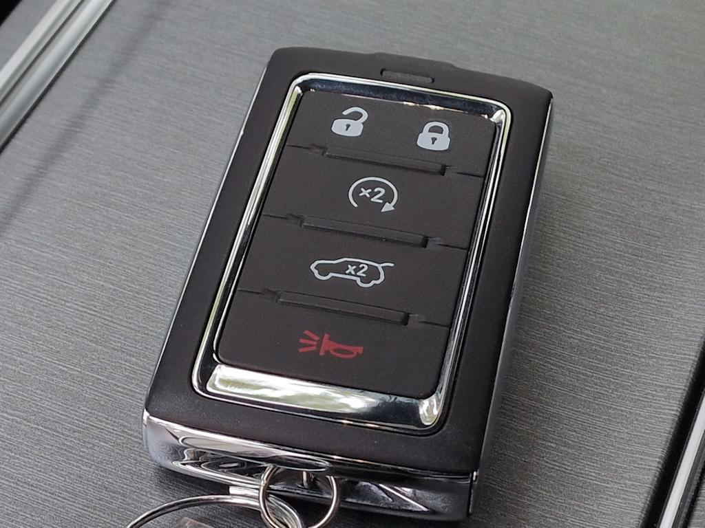 Thumbnail: 2025 Jeep Wagoneer - 36