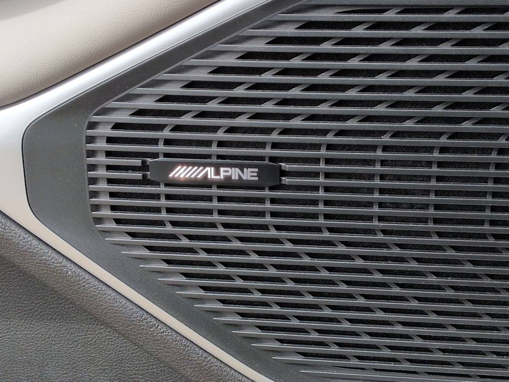 Thumbnail: 2025 Jeep Wagoneer - 32