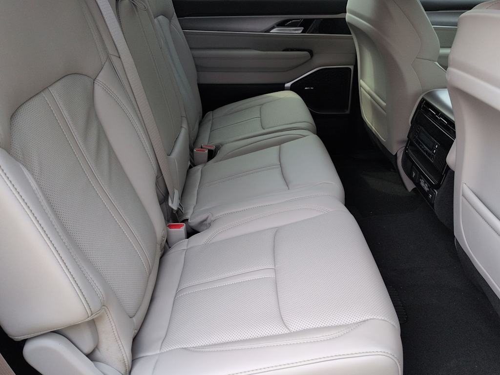 Thumbnail: 2025 Jeep Wagoneer - 26