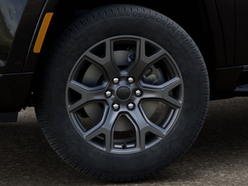 Thumbnail: 2026 Jeep Grand Wagoneer - 5