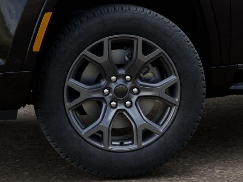Thumbnail: 2026 Jeep Grand Wagoneer - 5