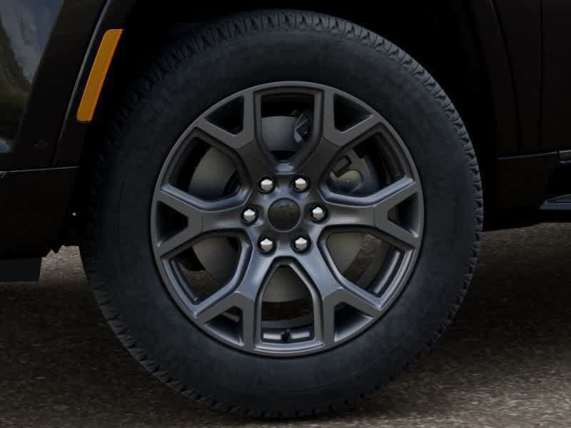 Thumbnail: 2026 Jeep Grand Wagoneer - 5