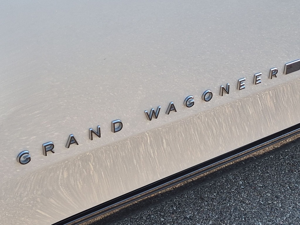 Thumbnail: 2024 Jeep Grand Wagoneer - 7