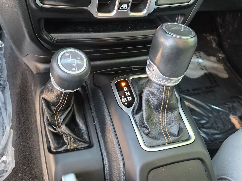 Thumbnail: 2021 Jeep Gladiator - 13