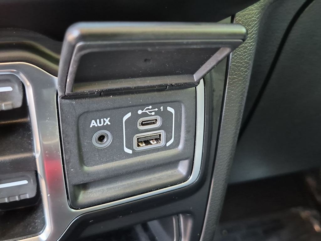 Thumbnail: 2021 Jeep Gladiator - 33