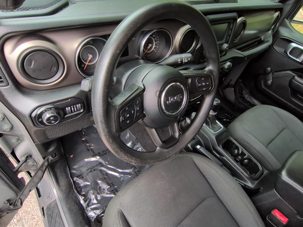 Thumbnail: 2020 Jeep Gladiator - 2