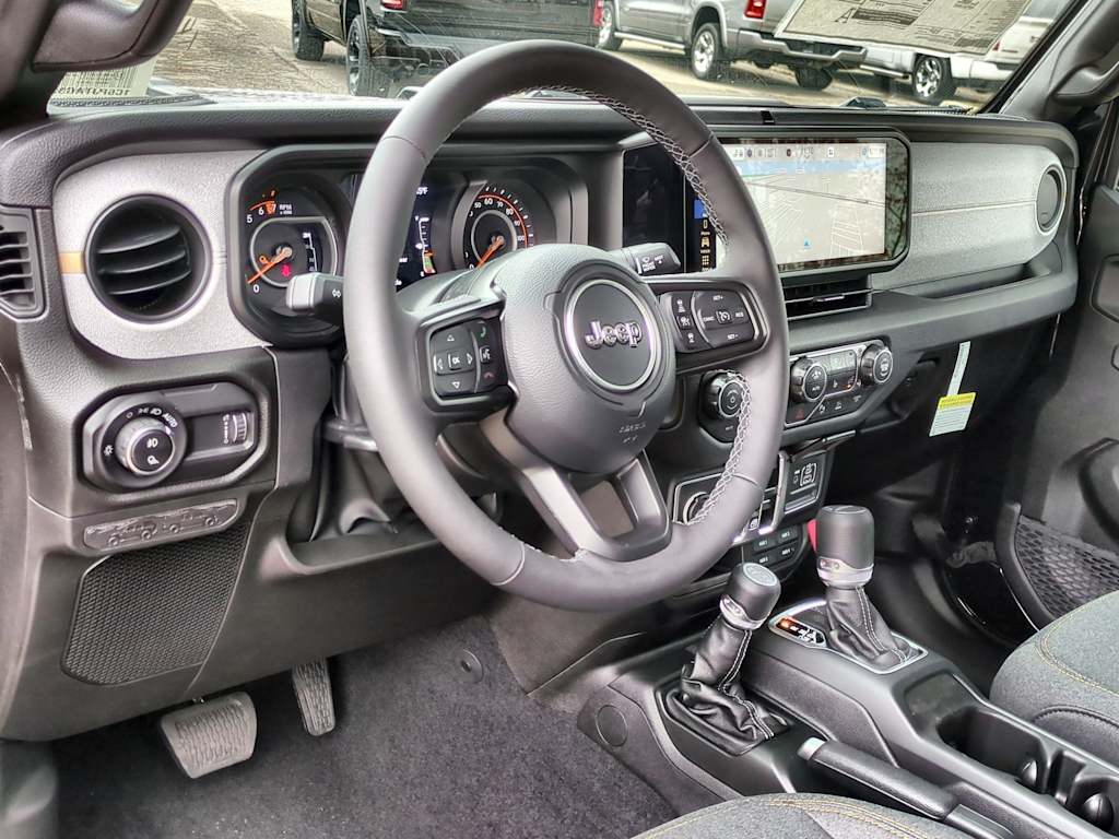 Thumbnail: 2025 Jeep Gladiator - 2