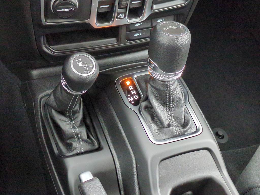 Thumbnail: 2025 Jeep Gladiator - 35