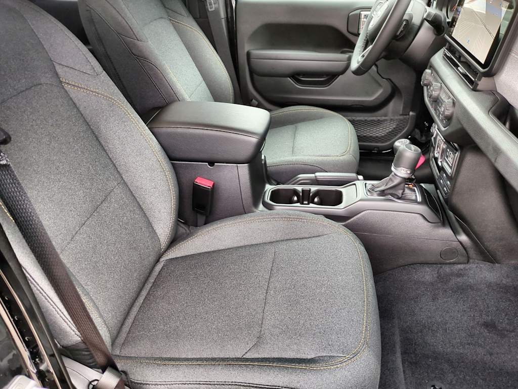 Thumbnail: 2025 Jeep Gladiator - 28