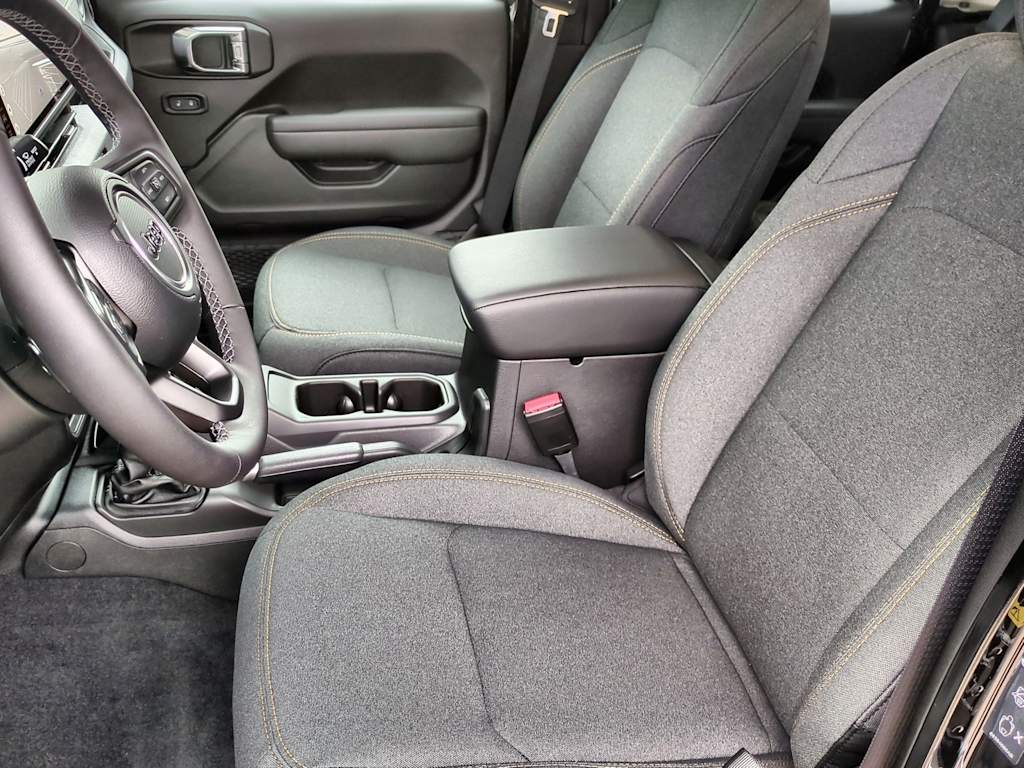 Thumbnail: 2025 Jeep Gladiator - 10