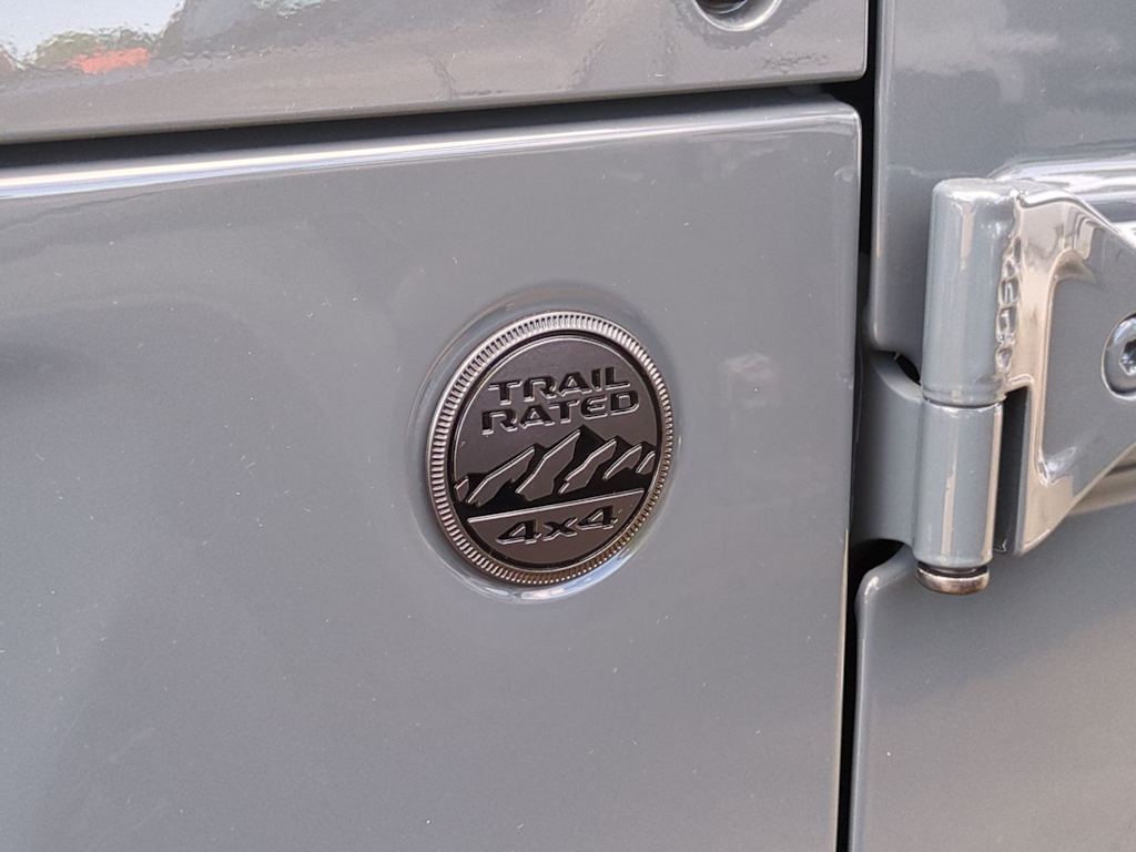 Thumbnail: 2025 Jeep Gladiator - 25