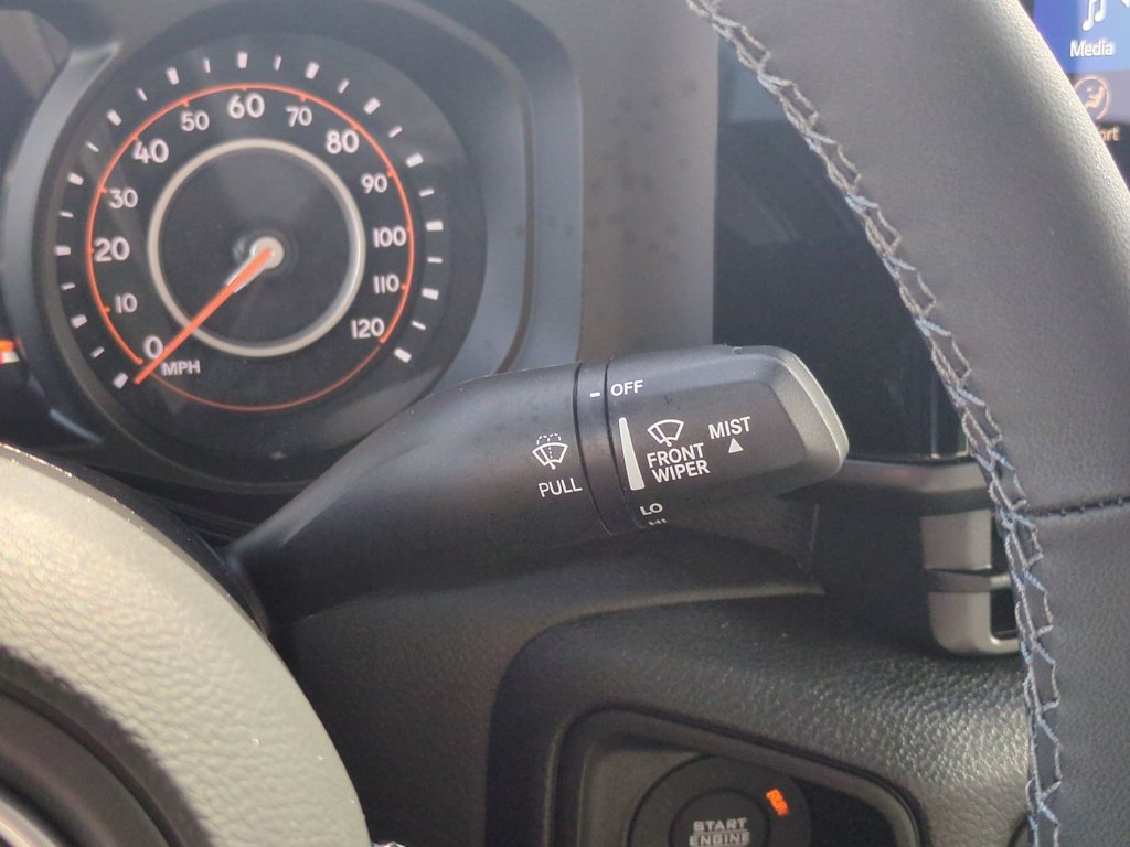 Thumbnail: 2025 Jeep Gladiator - 17