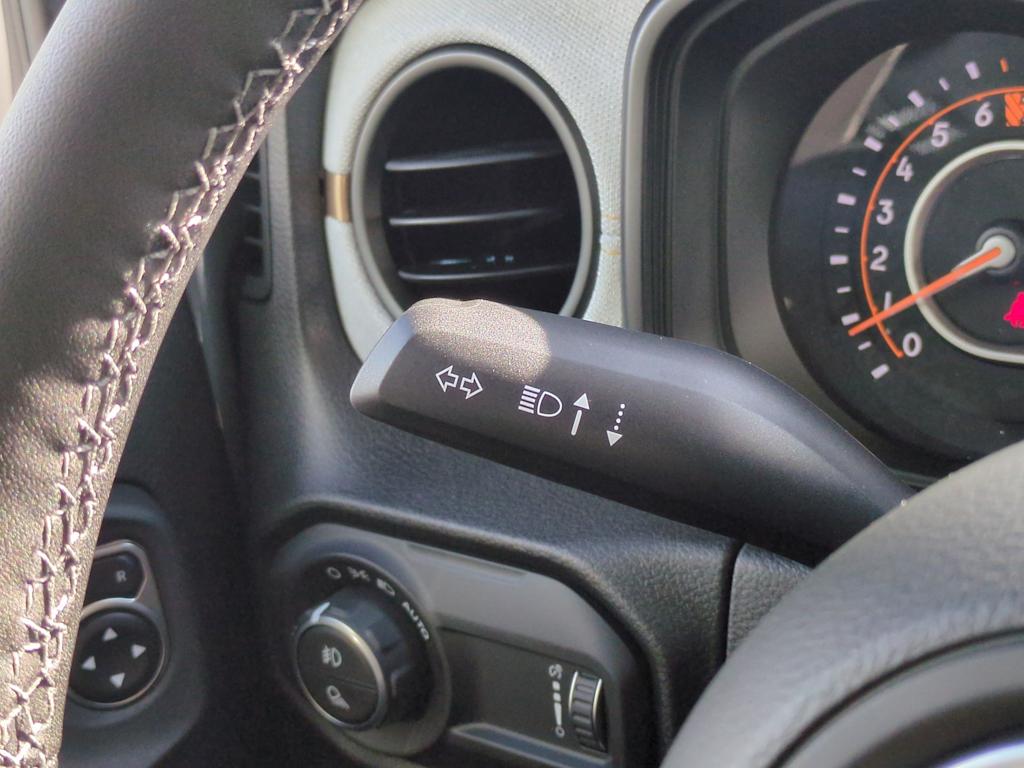 Thumbnail: 2025 Jeep Gladiator - 31