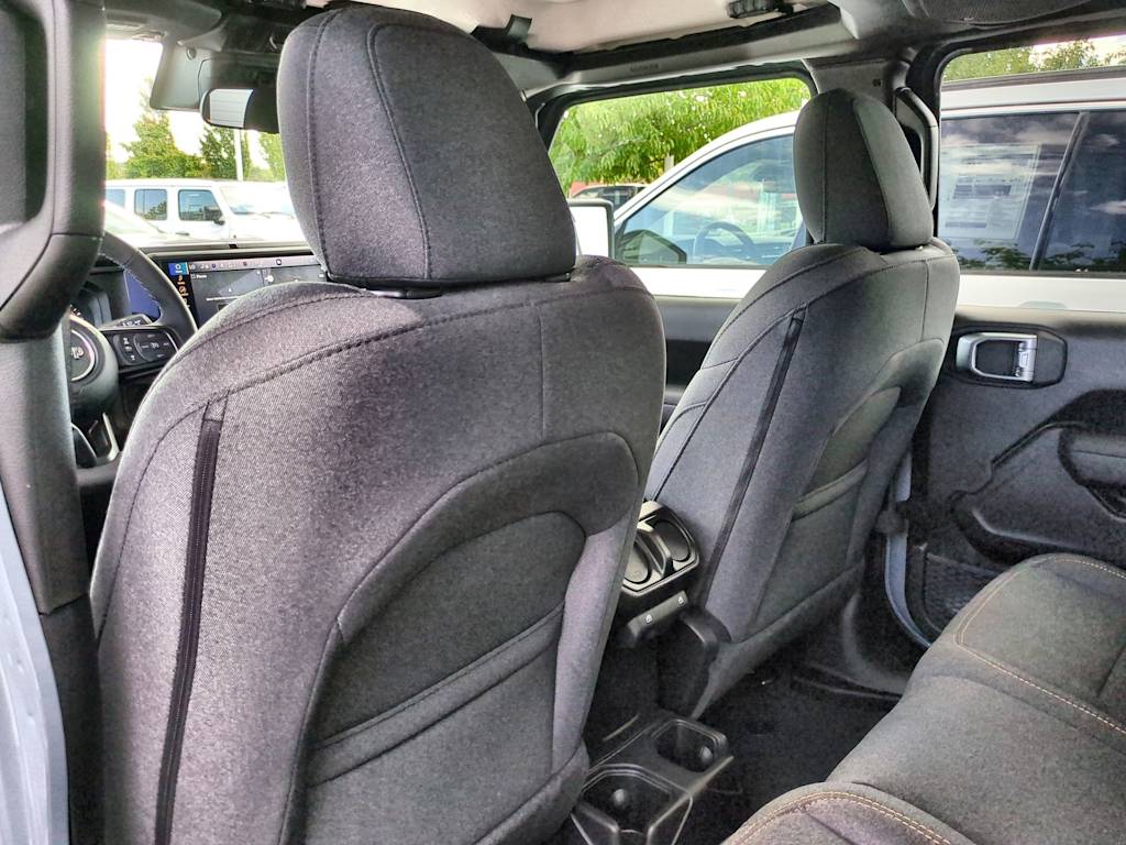 Thumbnail: 2025 Jeep Gladiator - 11