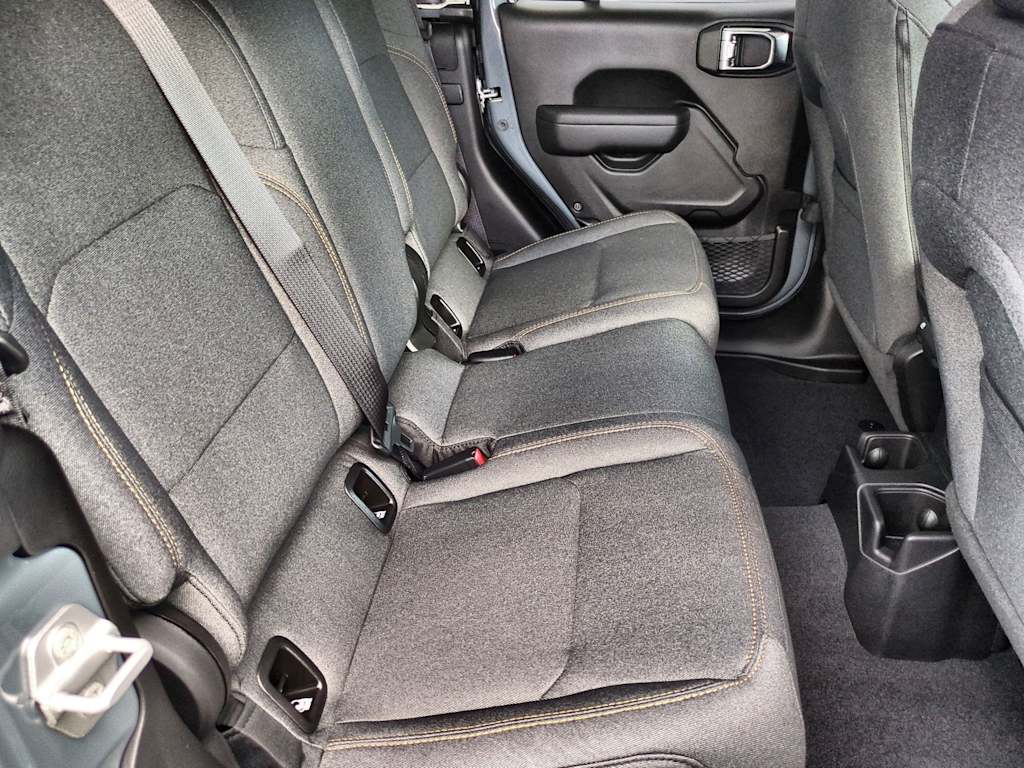 Thumbnail: 2025 Jeep Gladiator - 27