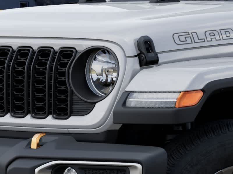 Thumbnail: 2026 Jeep Gladiator - 18