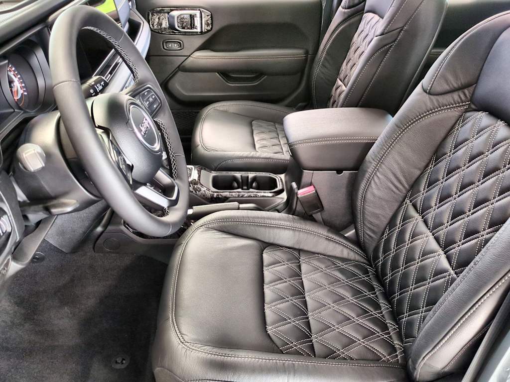 Thumbnail: 2025 Jeep Gladiator - 9