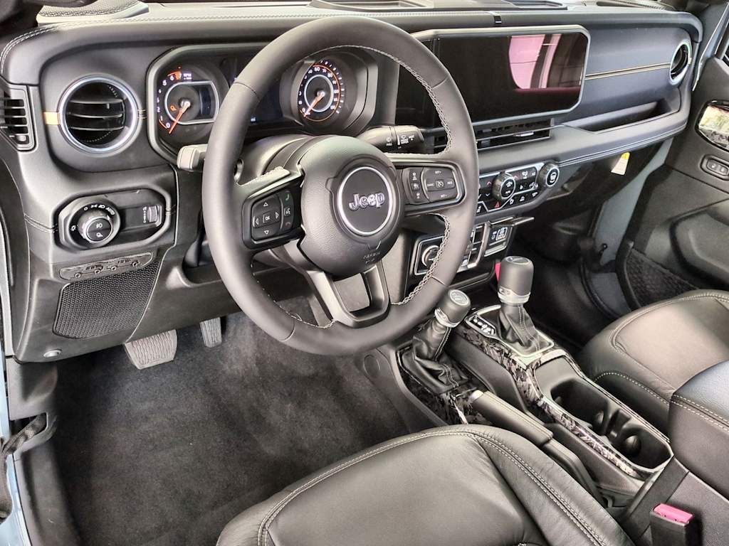 Thumbnail: 2025 Jeep Gladiator - 2