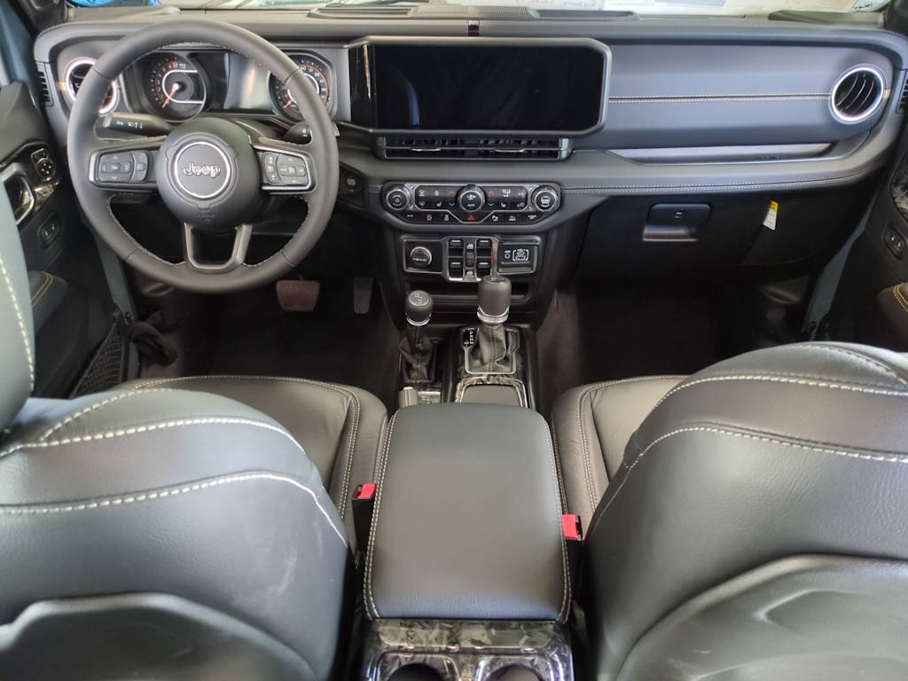 Thumbnail: 2025 Jeep Gladiator - 8