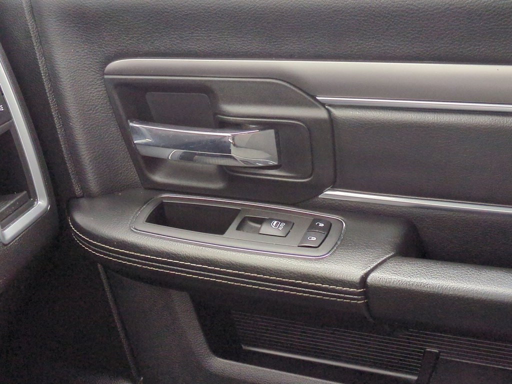 Thumbnail: 2023 RAM 1500 - 36