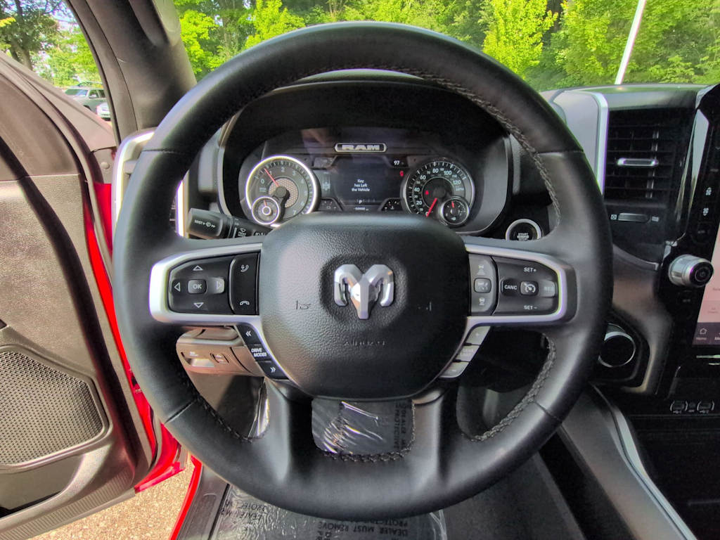 Thumbnail: 2025 RAM 1500 - 9