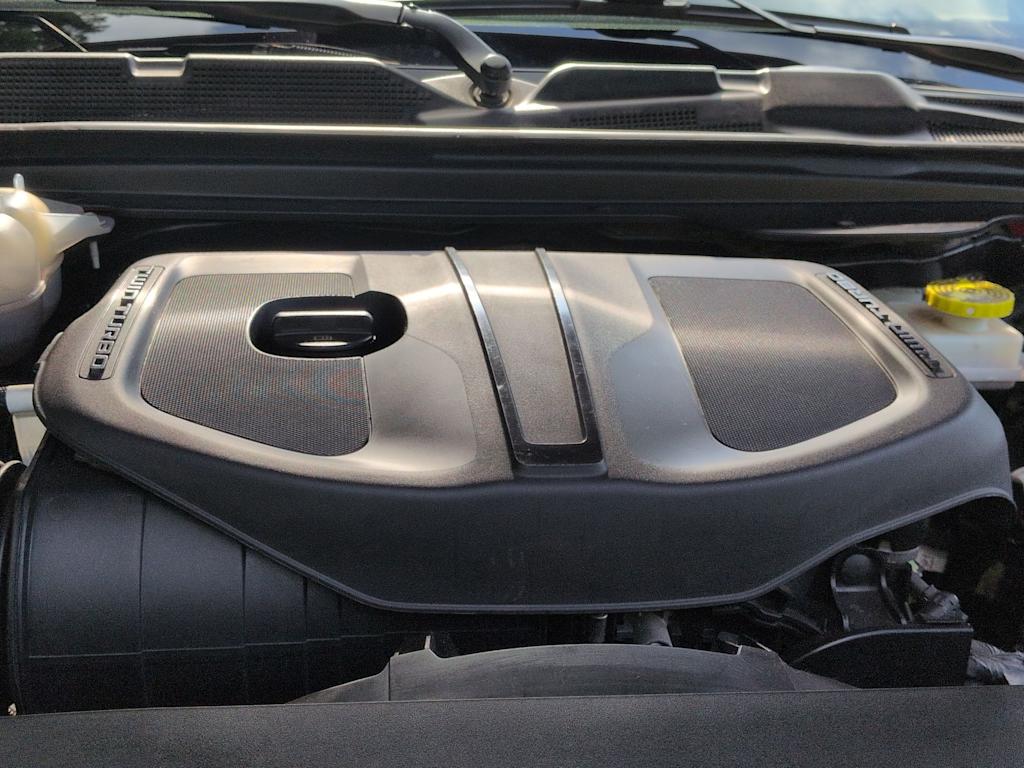 Thumbnail: 2025 RAM 1500 - 8