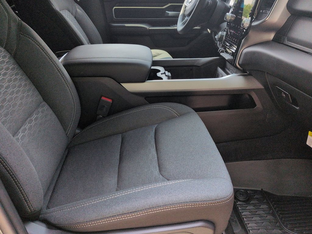 Thumbnail: 2026 RAM 1500 - 10