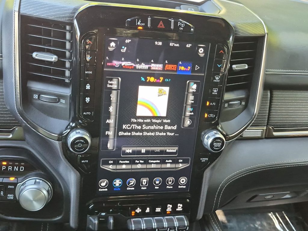 Thumbnail: 2021 RAM 1500 - 16