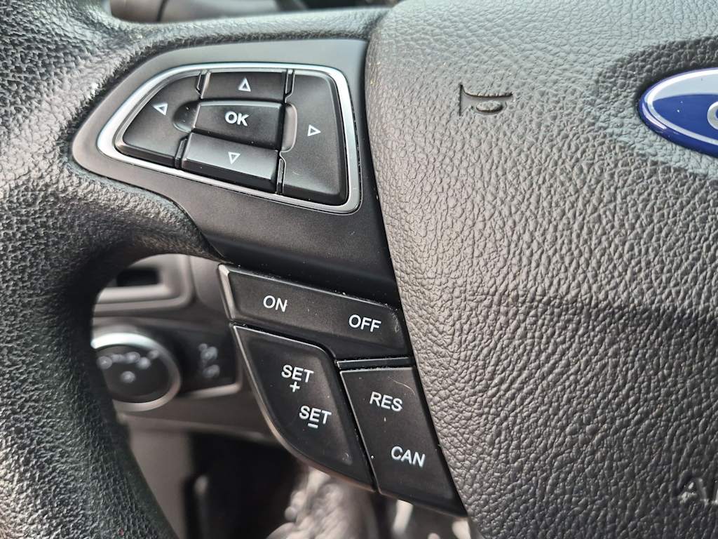 Thumbnail: 2017 Ford Focus - 28