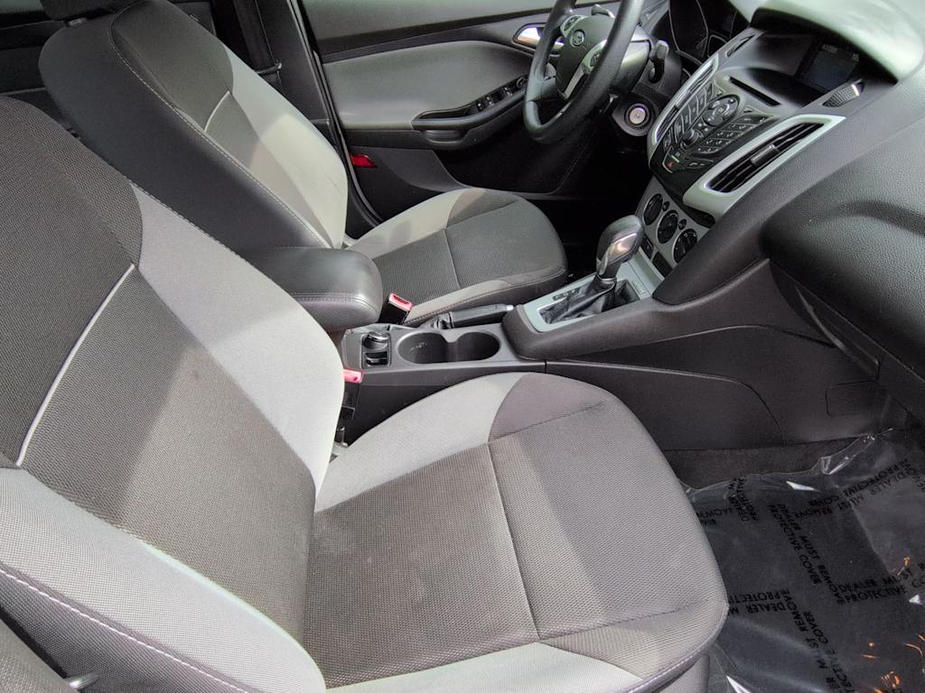 Thumbnail: 2013 Ford Focus - 11