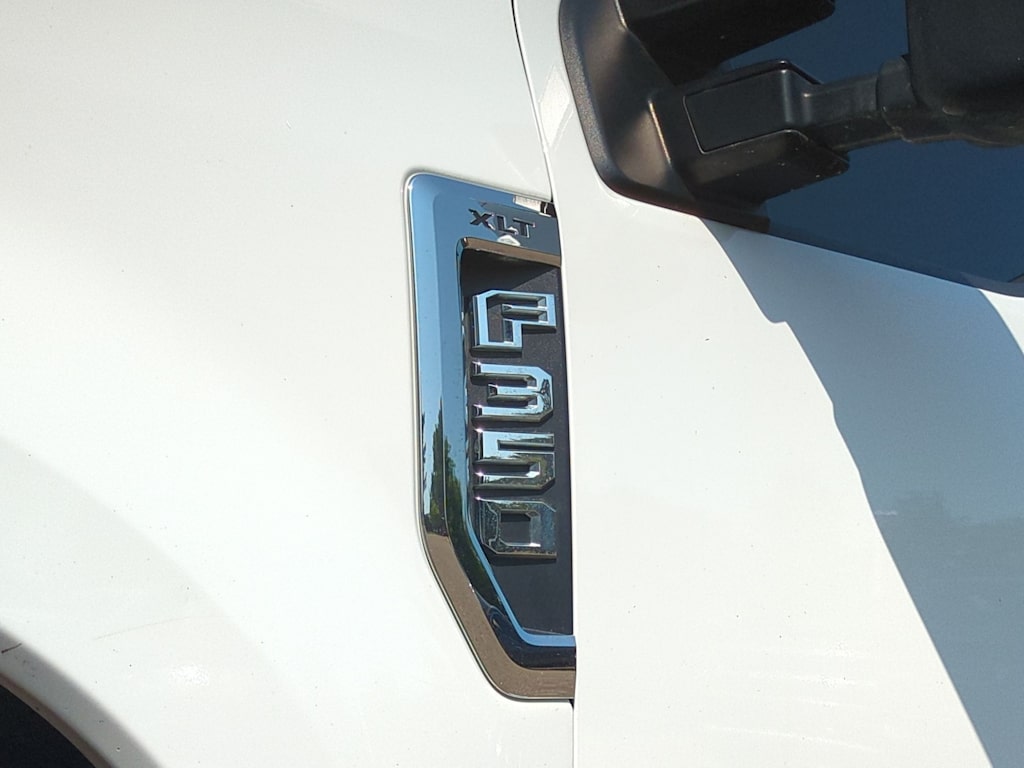 Thumbnail: 2019 Ford F-250 - 22